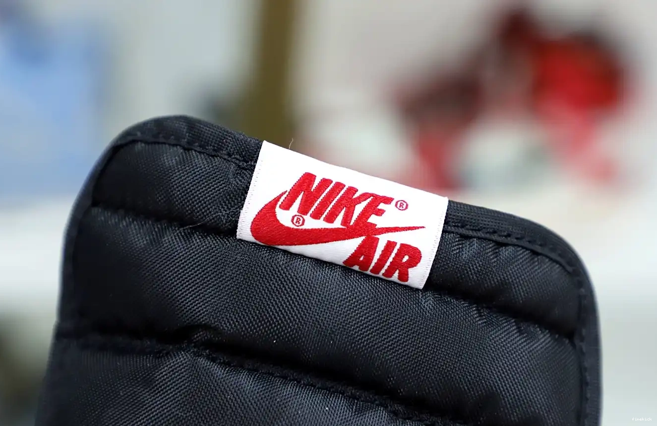 HIGH JORDAN OG AIR RETRO 1 'FEARLESS' 0324